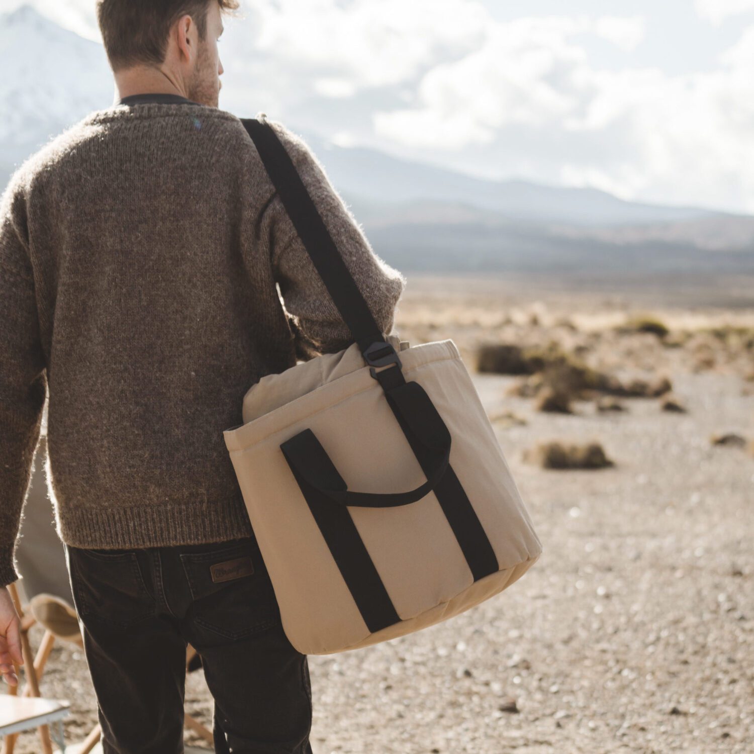 Homecamp Bucket Bag (Large) - Desert Sand - Image 4